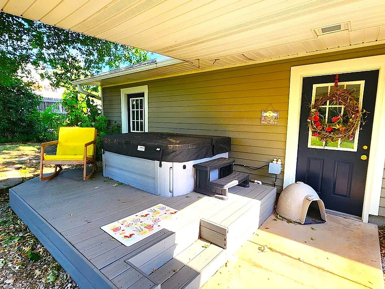 517 S Flood Ave — Photo 33