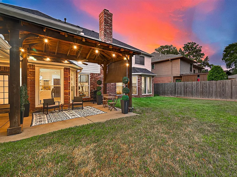 22115 Mission Hills Ln — Photo 46
