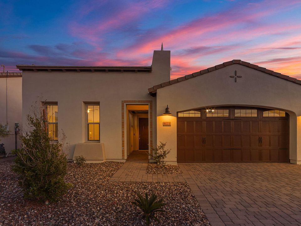 1st image of 621 E LAS PUERTAS Lane