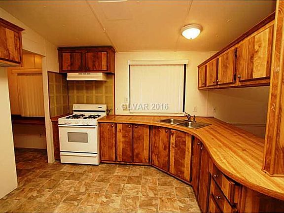 4th image of 6433 Delphinium Ave