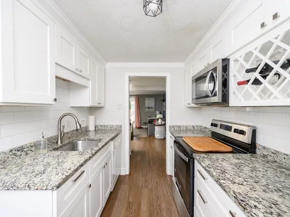 848 Plain St #23, Marshfield, MA 02050