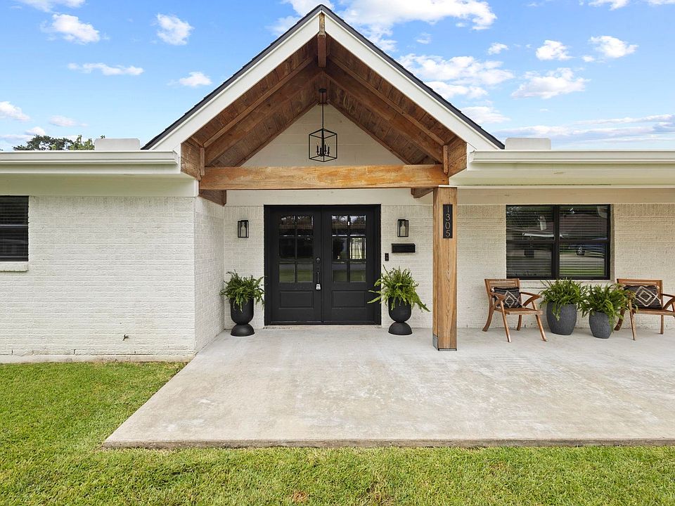 1st image of 1305 Droddy Dr