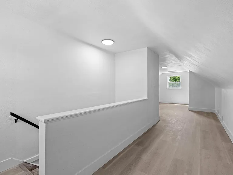 1210 Arbor Ave — Photo 16