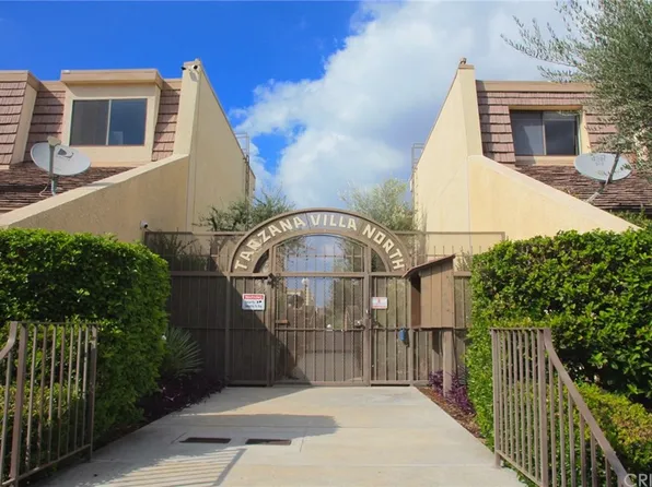 18407 Collins St Unit B, Tarzana, CA 91356