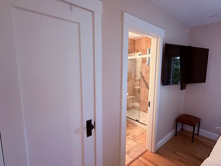 1074 Laurel St #1074 — Photo 11