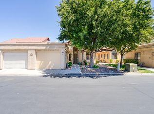 19086 Cedar Dr, Apple Valley, CA 92308