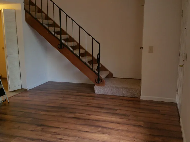 2011 Alta Loma St — Photo 2