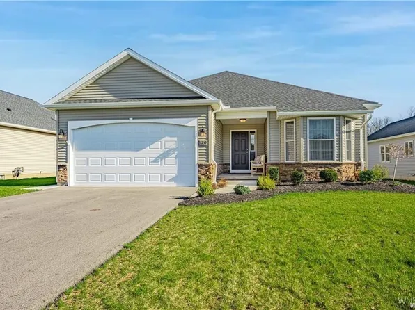 7109 Lincoln Avenue Ext, Lockport, NY 14094