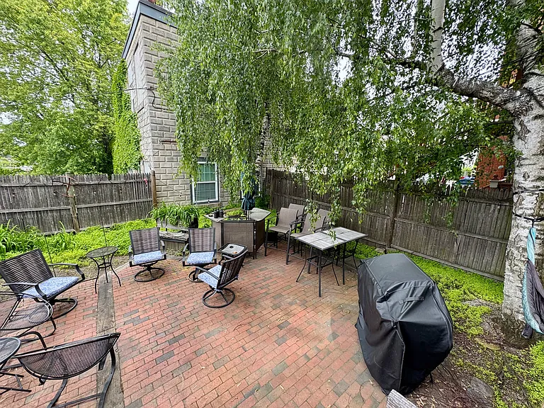 417 Atwells Ave #2 — Photo 16