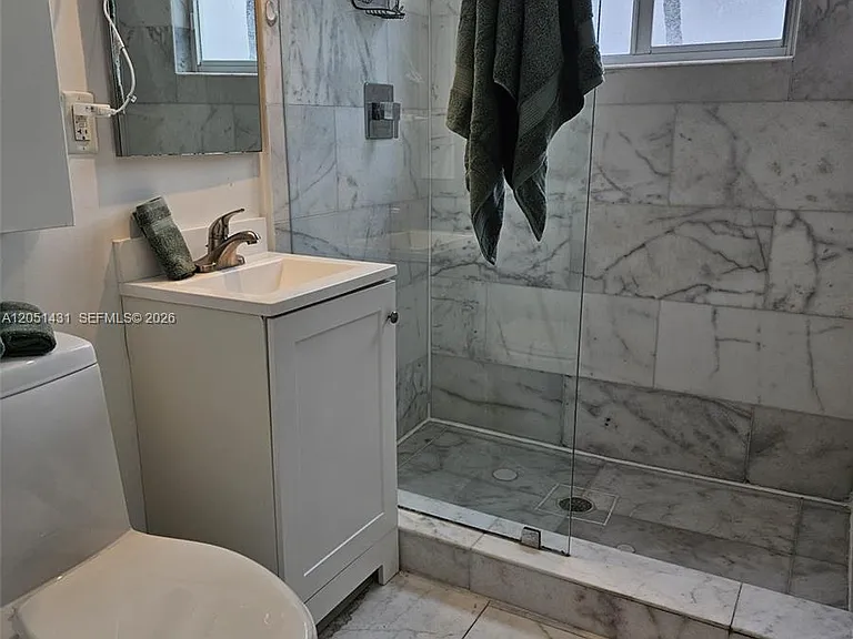 918 Jefferson Ave #8 — Photo 21