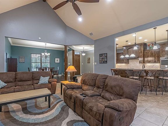 3rd image of 200 Rockrose Dr
