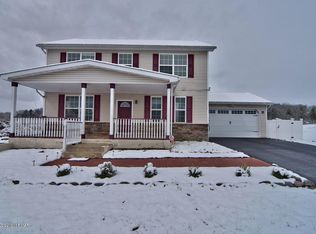 301 Freedom Ln, East Stroudsburg, PA 18301