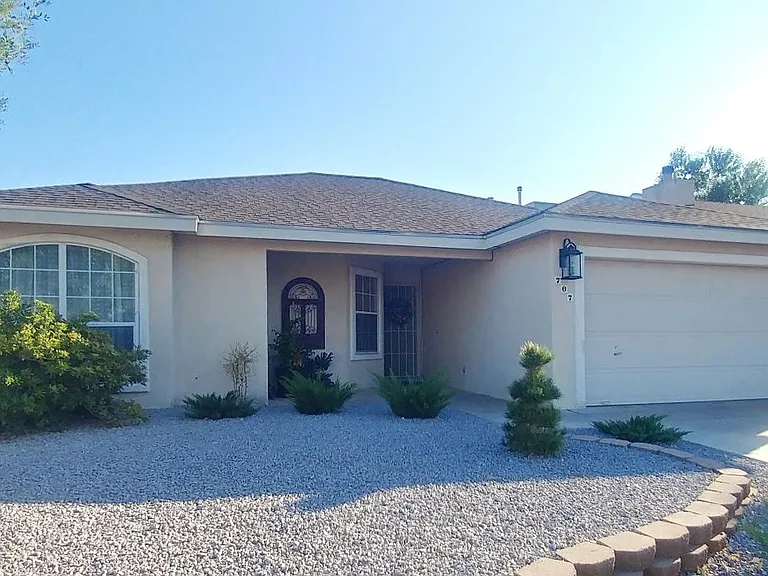 707 Horizon View Dr — Photo 1