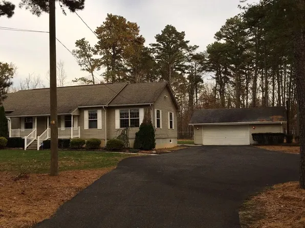 22 Barrett Ave, Hammonton, NJ 08037