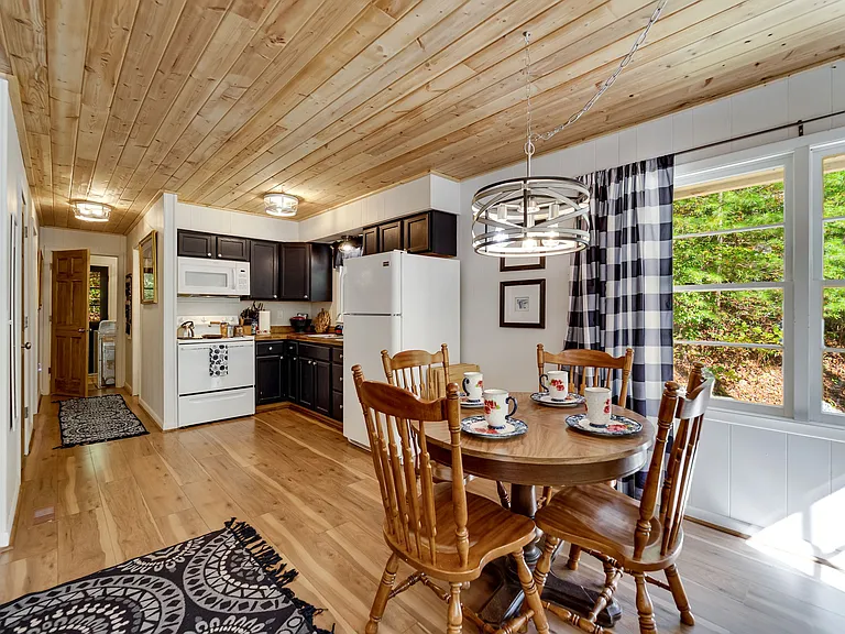 182 Bedrock Rd — Photo 5