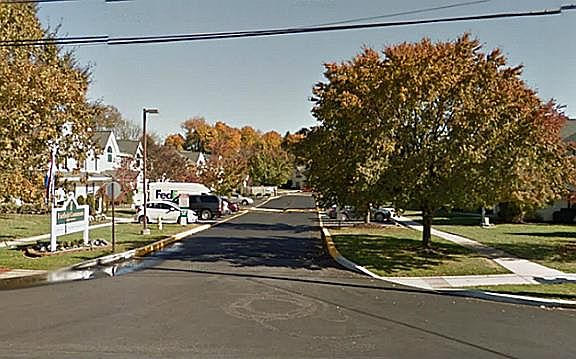 2nd image of 100 Fairfield Ct