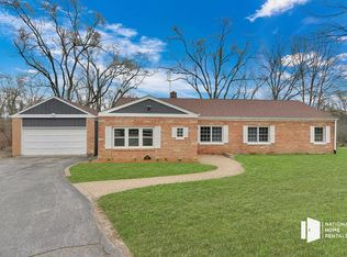 1650 Bell Ln, Libertyville, IL 60048