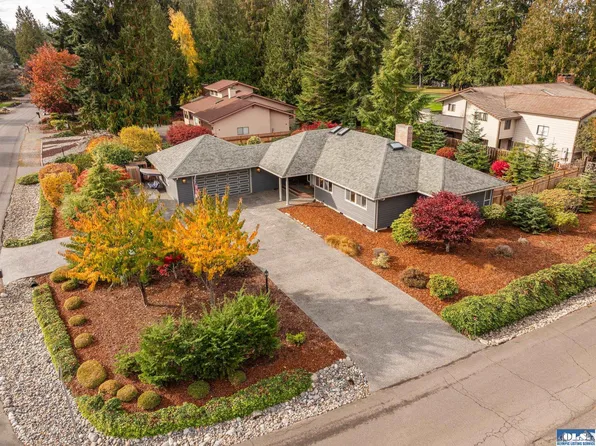 102 Fairway Pl, Sequim, WA 98382