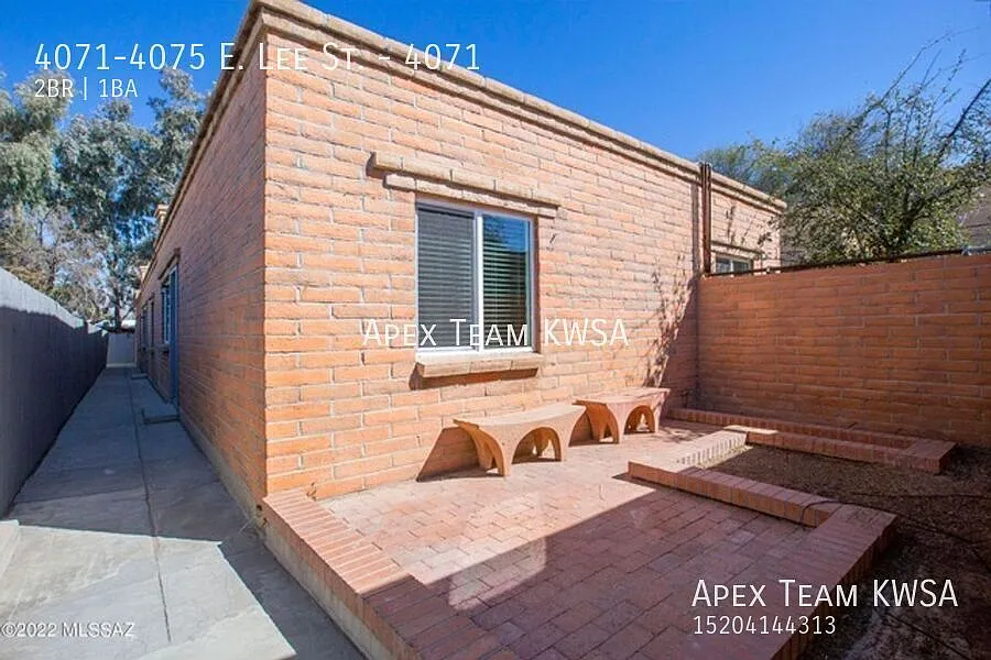 $1195- 2 Bed | 1 Bath Unit in Mid-Town Available in June! — Photo 3