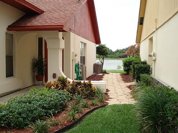 Side walkway