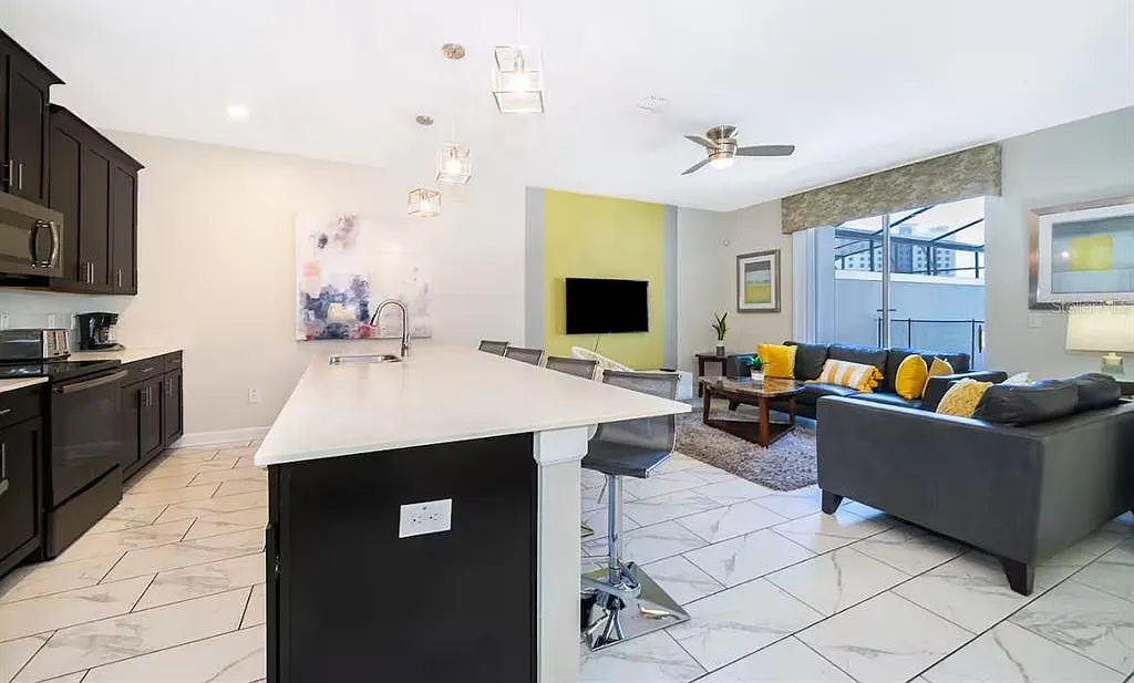 4 bed, 3.0 bath, 1914 sqft, $3,000 — Photo 4