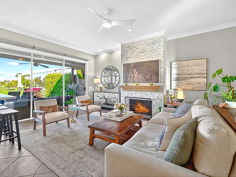 10 Colonial Dr — Photo 10