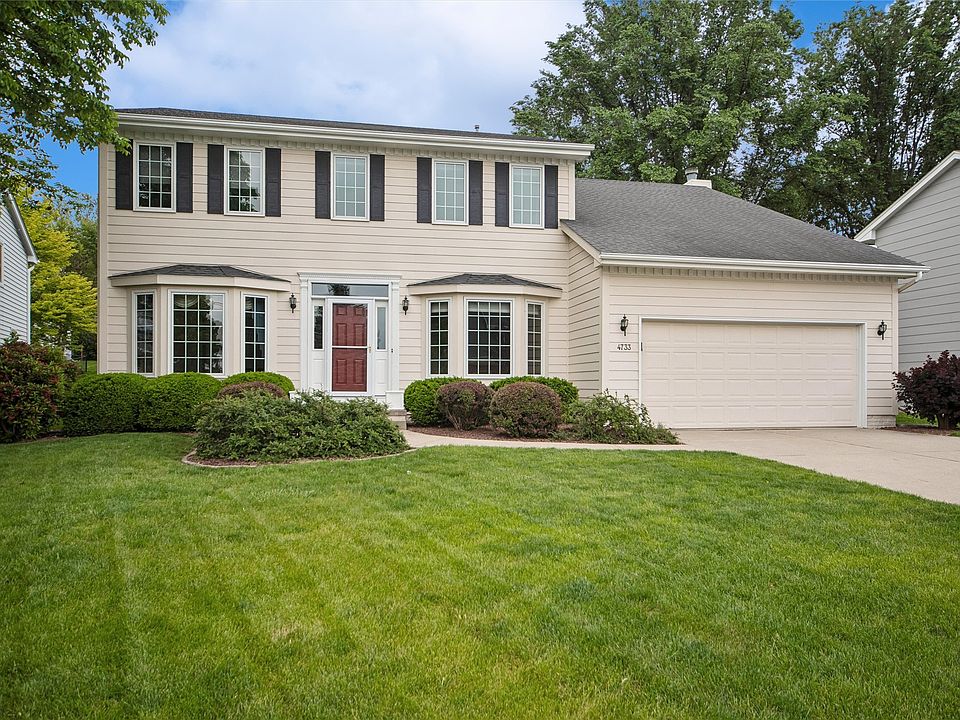 1st image of 4733 93rd St