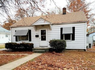 407 Sotier Pl, Wood River, IL