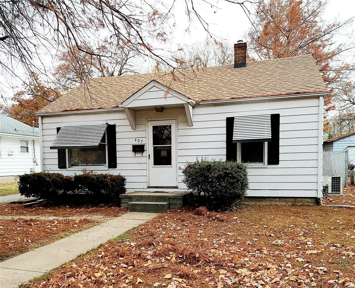407 Sotier Pl photo 1
