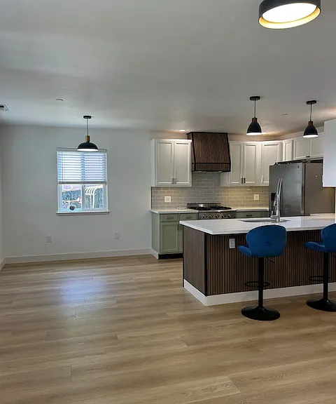 769 Upham St — Photo 12