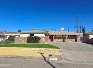 44714 2nd St E, Lancaster, CA