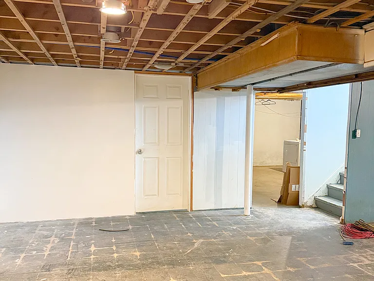 3825 Moore St — Photo 13