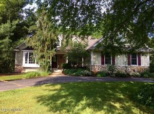 6247 Sand Tree Ct SE, Alto, MI 49302