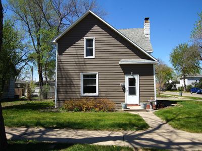 902 S 3rd St, Aberdeen, SD, 57401