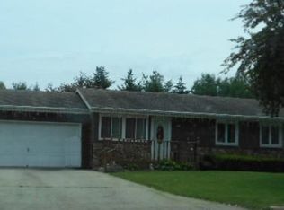 2115 Rockport Rd, Janesville, WI 53548