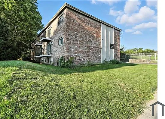 1 bed, 800 sqft, $900 — Photo 1