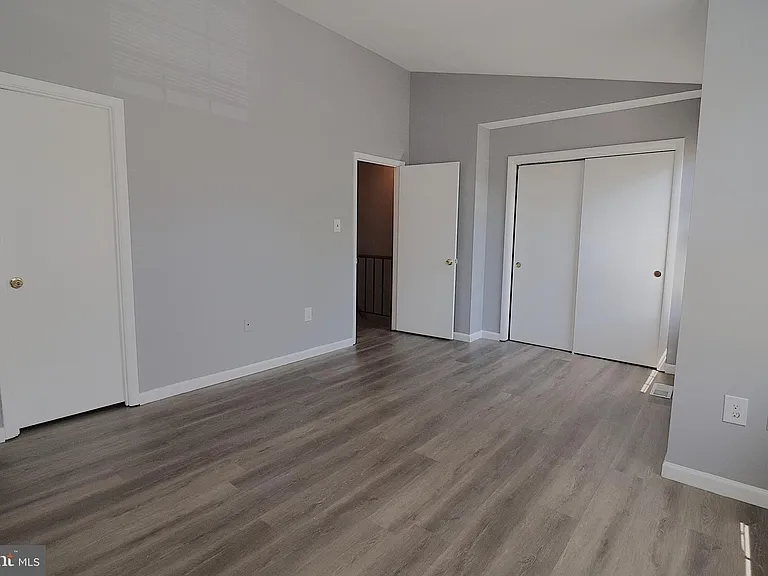 18365 Honeylocust Cir — Photo 13