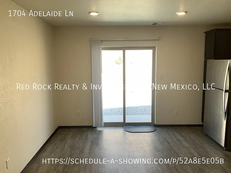1704 Adelaide Ln — Photo 5
