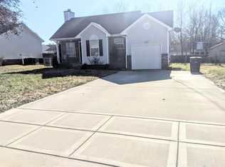 1208 Marla Dr, Clarksville, TN 37042