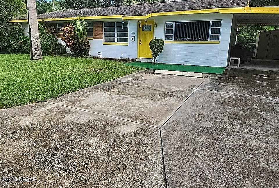 1st image of 711 Florence St