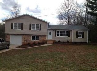 2384 S Cherokee Ln, Woodstock, GA 30188