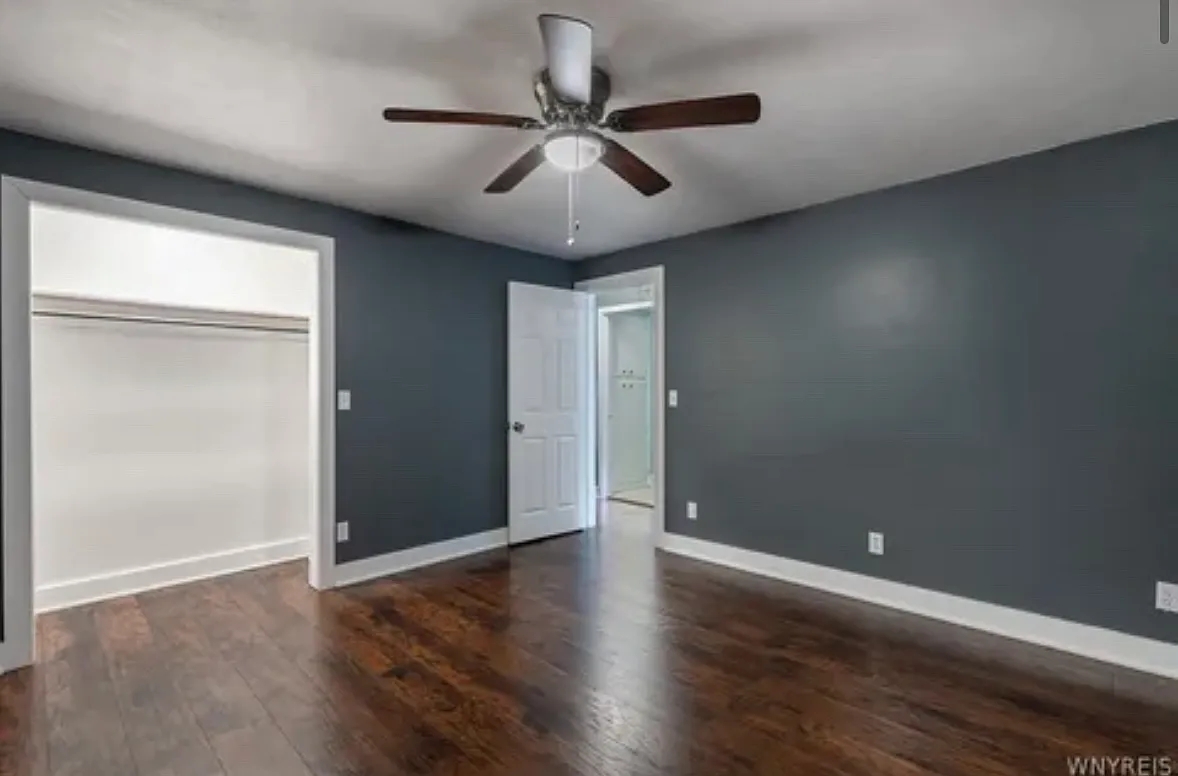 2 bed, 1050 sqft, $1,550 — Photo 3