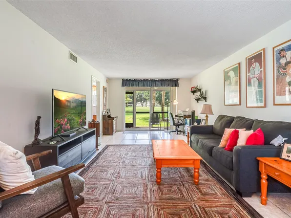 811 S Hollybrook Drive #106, Pembroke Pines, FL 33025