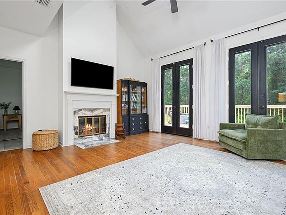 5th image of 10353 Easthill Dr
