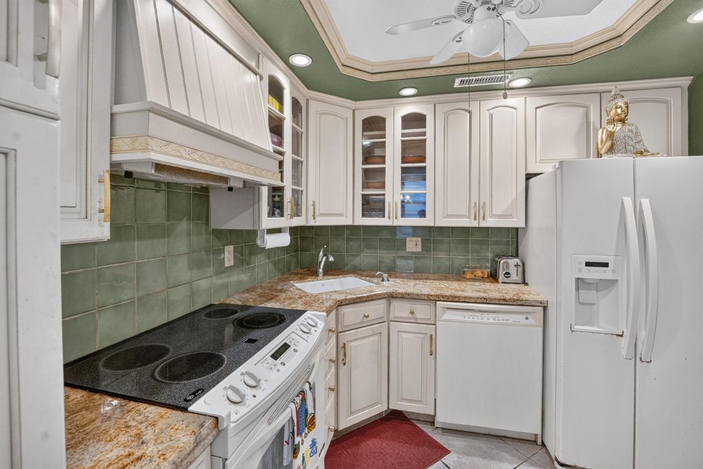 301 N OCEAN Boulevard #1006, photo 5