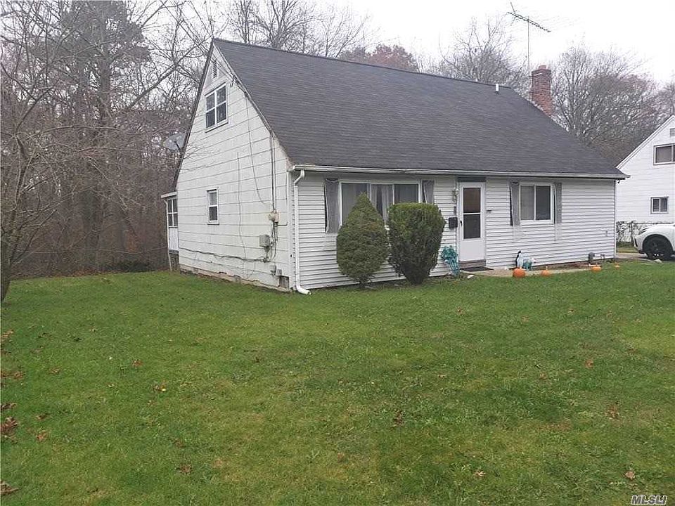 1st image of 293 Parkway Blvd