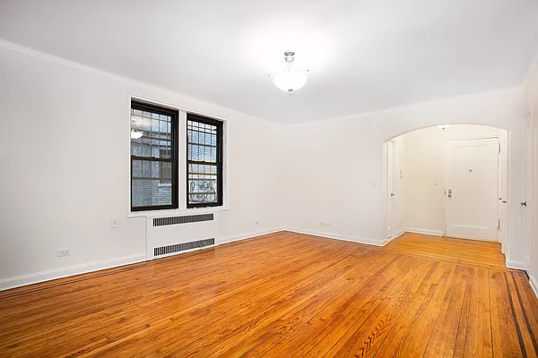 Rented by Compass | media 12