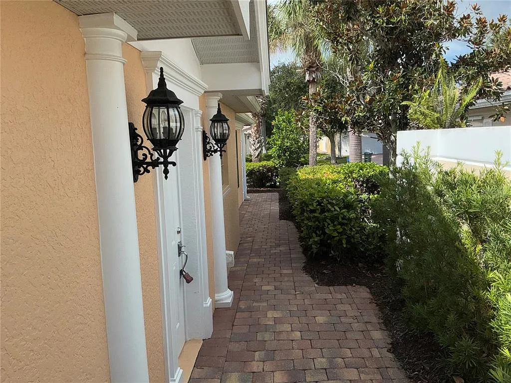 2 bed, 2.0 bath, 1534 sqft, $2,850 — Photo 3