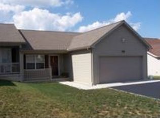 22 Lexington Dr, Hanover, PA 17331