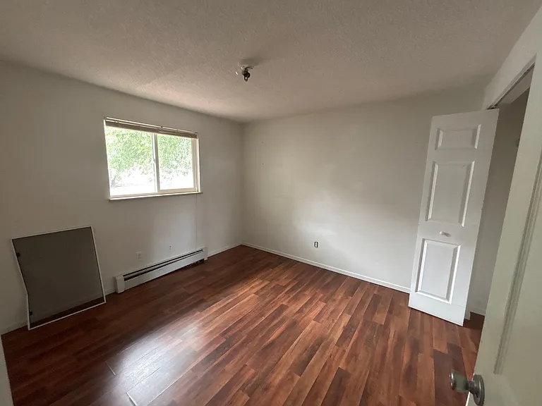 4319 Lashelle Ave — Photo 8